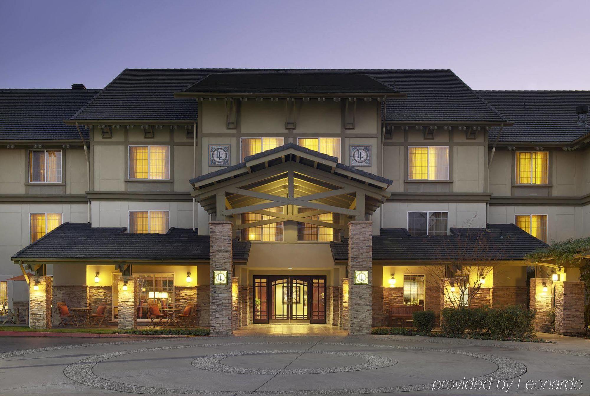 Larkspur Landing Folsom-An All-Suite Hotel Exterior photo