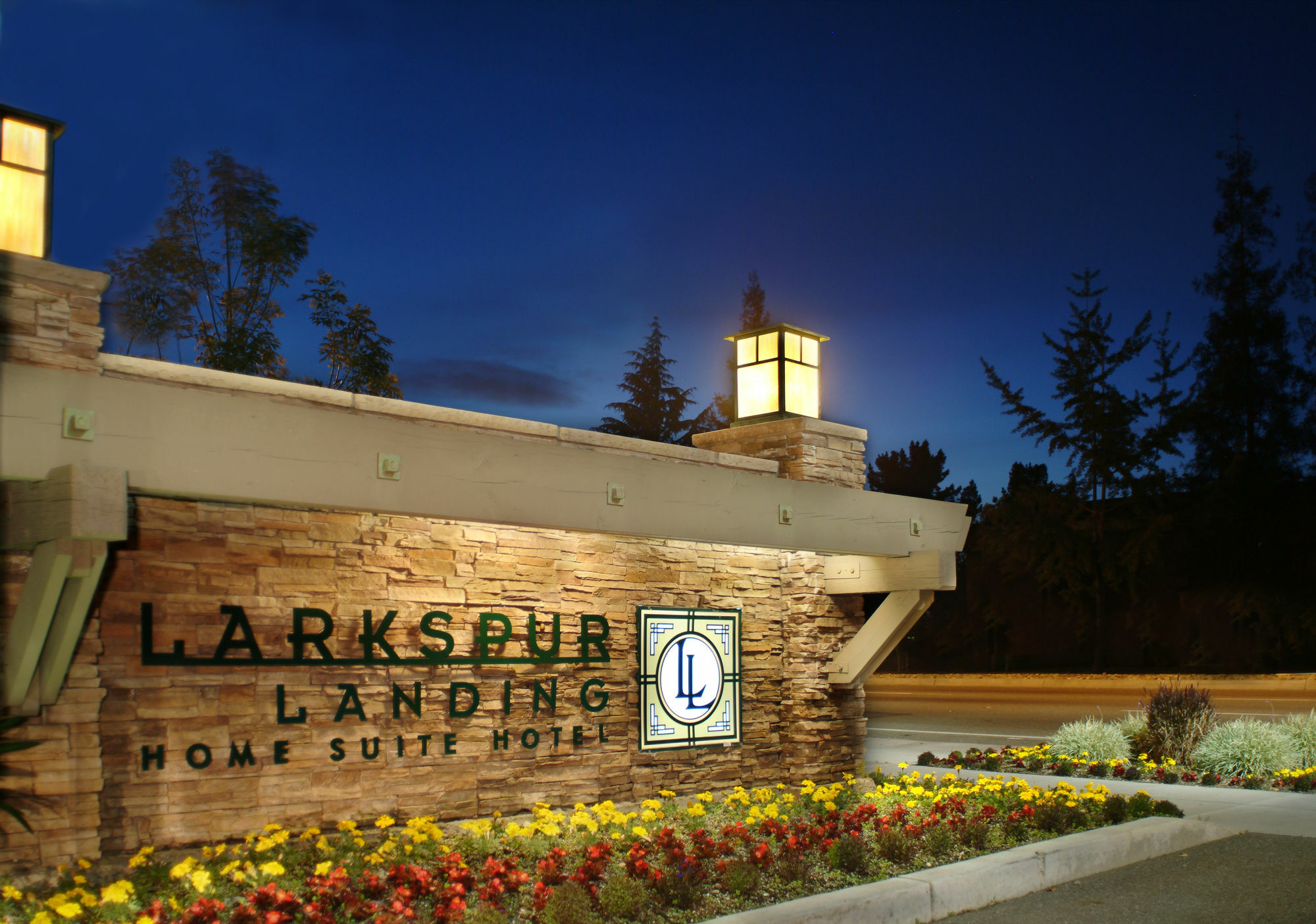 Larkspur Landing Folsom-An All-Suite Hotel Exterior photo